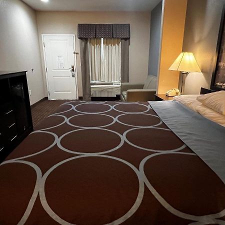 Super 8 By Wyndham Center Motel Dış mekan fotoğraf