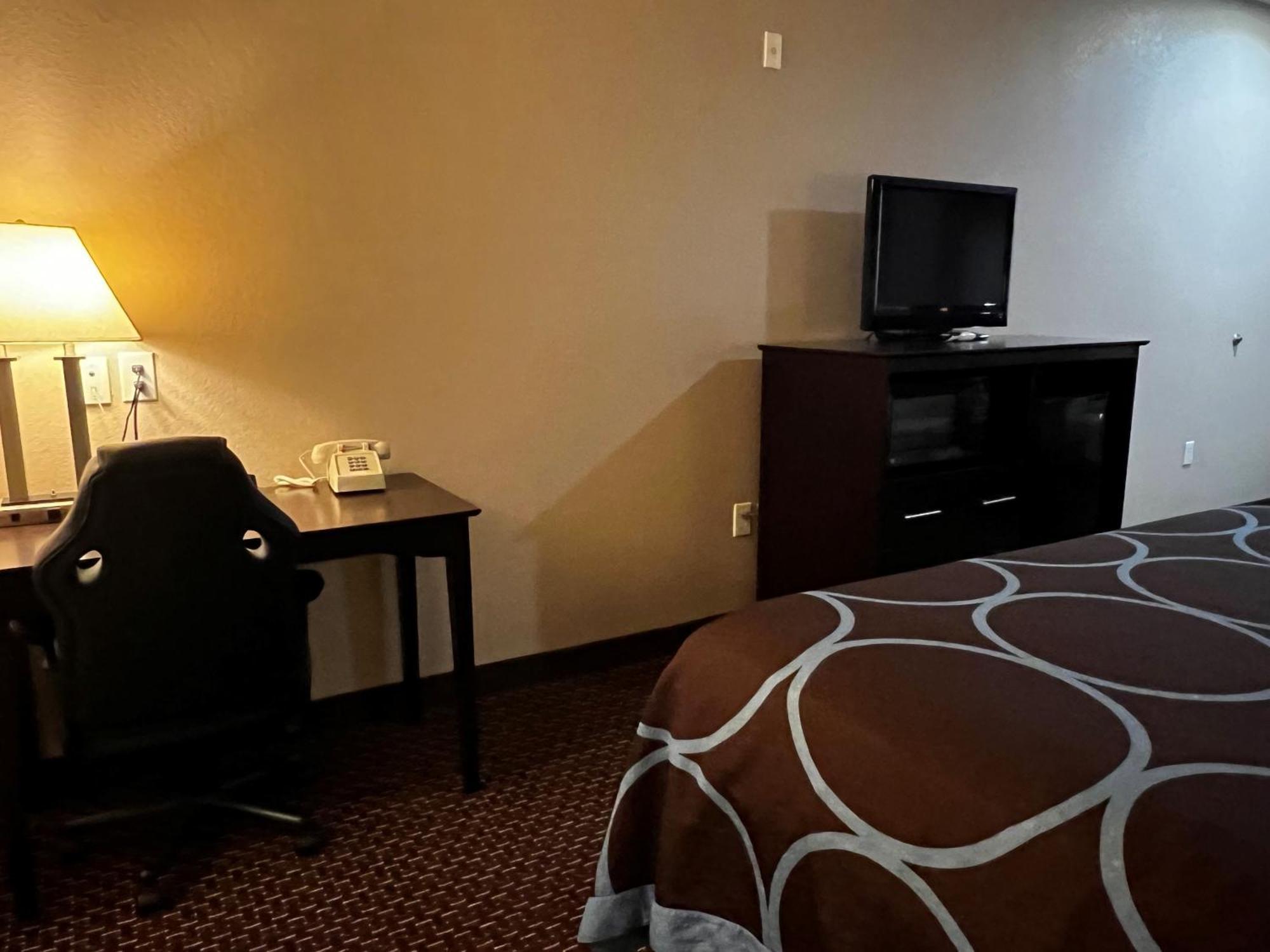 Super 8 By Wyndham Center Motel Dış mekan fotoğraf